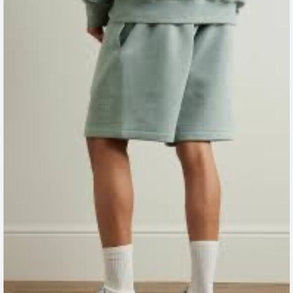 Fear of God Essentials Men’s Sweat Short Sycamore NWT/FOG Bag Small - Picture 6 of 7